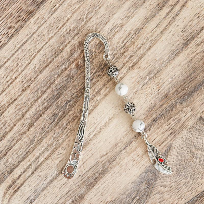 Rigid bookmark in fine stone - Howlite-1